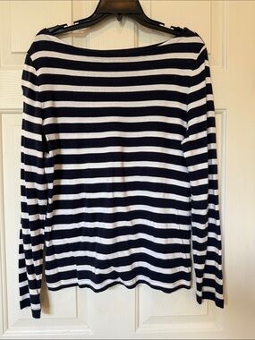 GAP Classic Navy and White Striped Tee